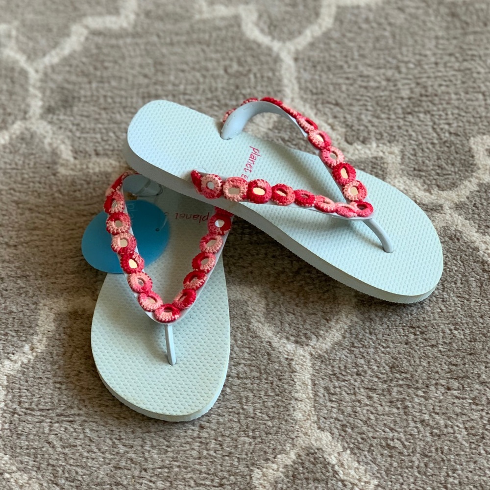 NWT Planet Sea Flip Flops